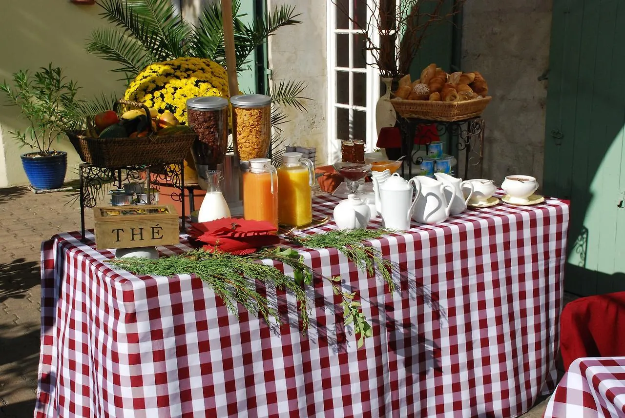 Au Saint Roch - Hotel Et Jardin Avignon